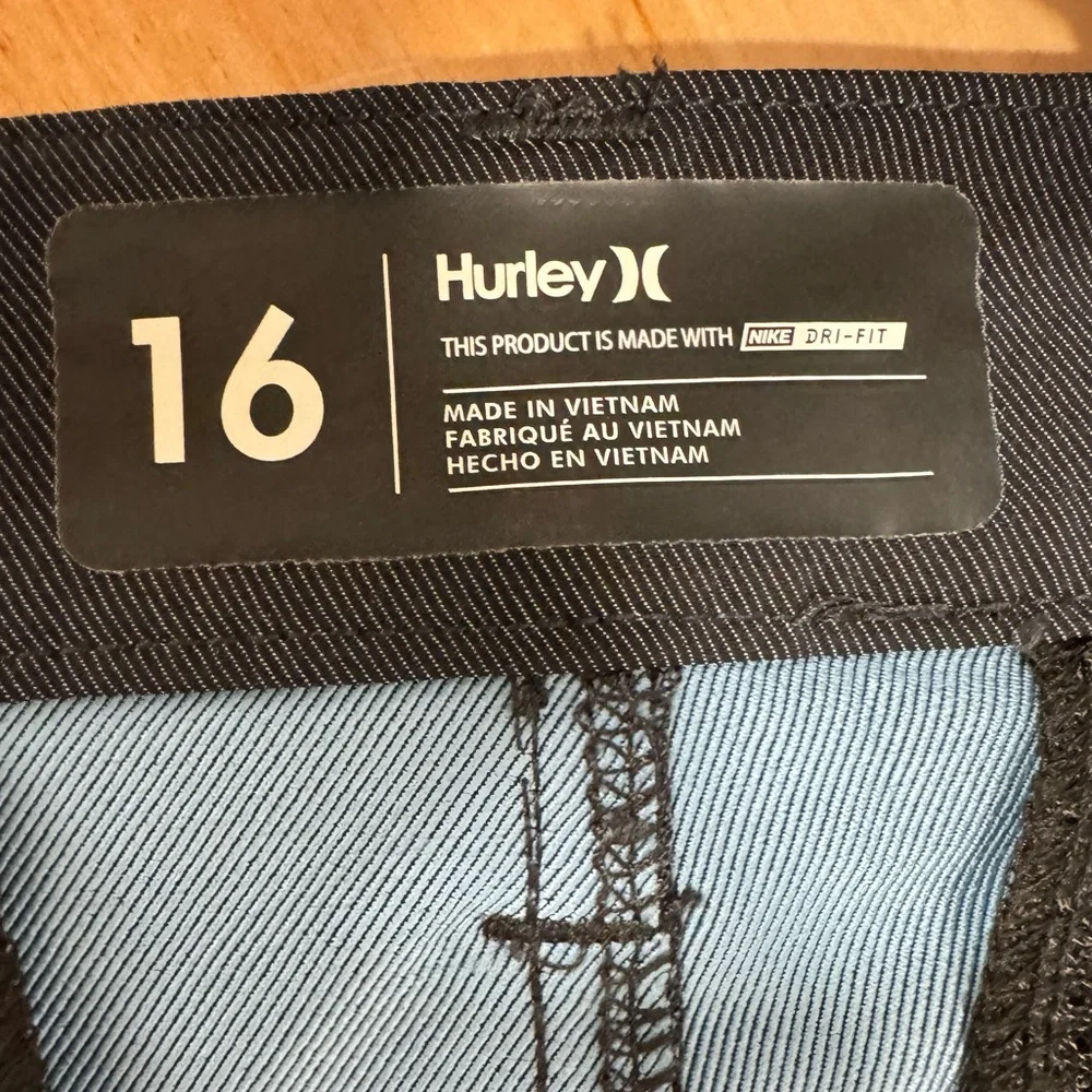 Boys Hurley Nike Dri-fit‎ Shorts, size 16, Dark Blue